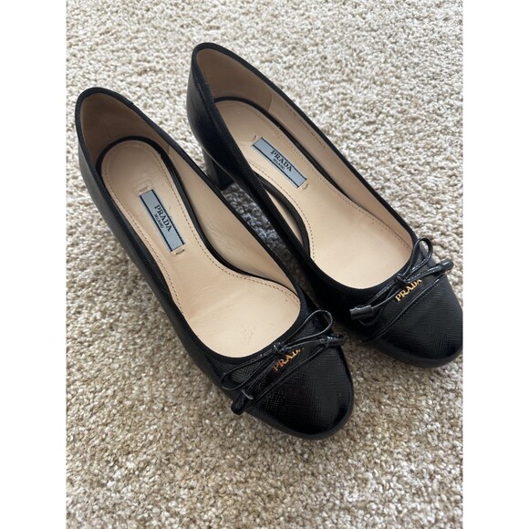 Prada Saffiano Leather Black & Gold Heels with Bow – Size 40.5 (Fits US 8–8.5) - Picture 1 of 6
